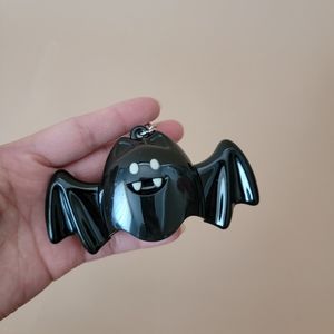 BATH & BODY WORKS Halloween WINGS FLAP VAMPIRE BAT POCKET Bac Holder